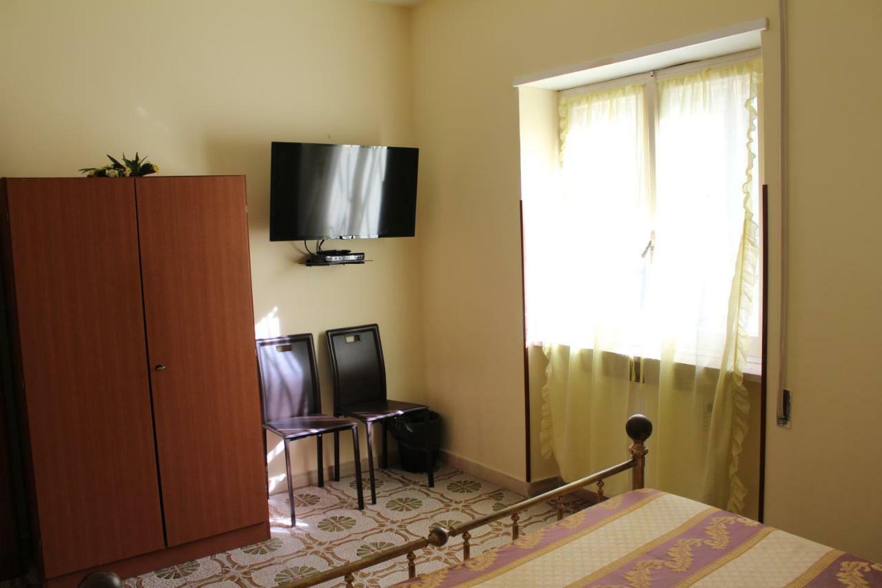 론시글리오네 Residenzadelia B&B 외부 사진