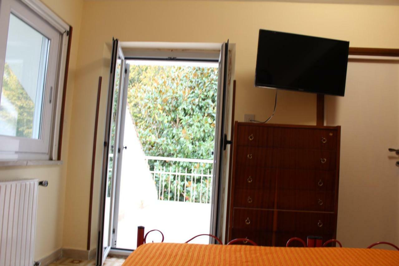 론시글리오네 Residenzadelia B&B 외부 사진